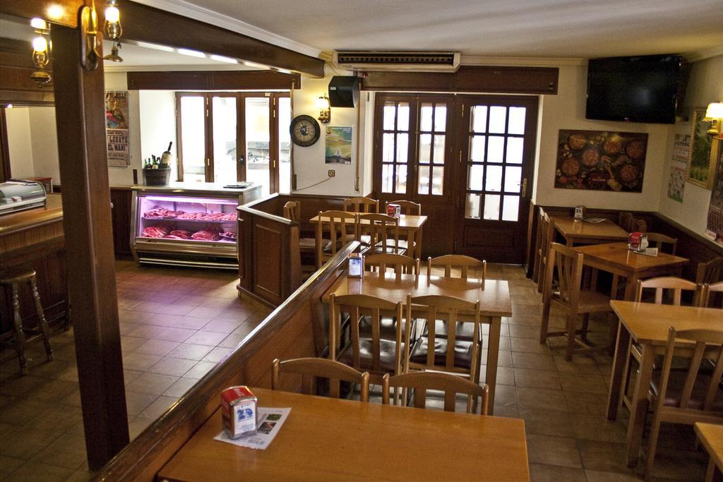 Hostal La Maya Серседилья Экстерьер фото