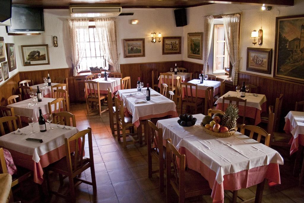 Hostal La Maya Серседилья Экстерьер фото