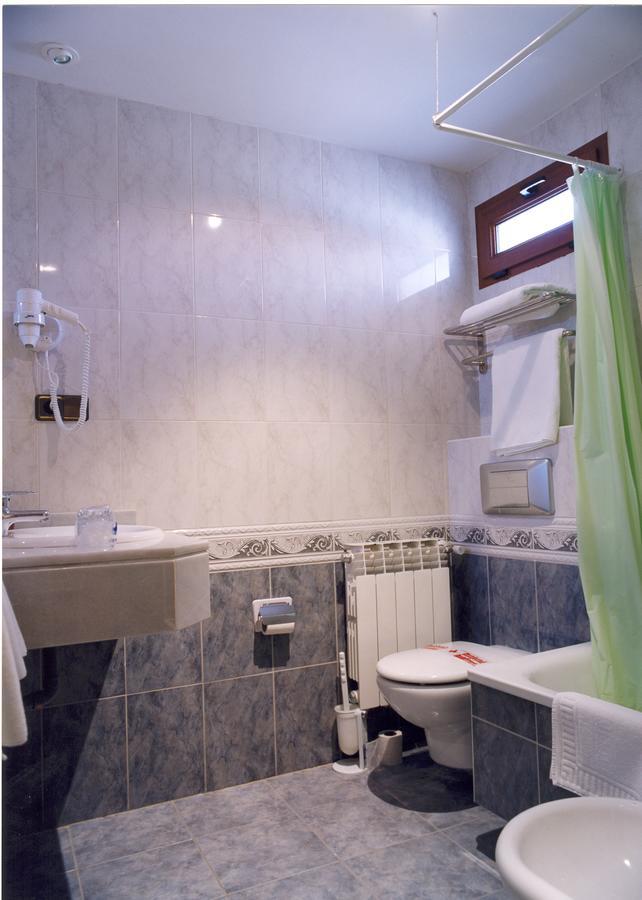 Hostal La Maya Серседилья Экстерьер фото